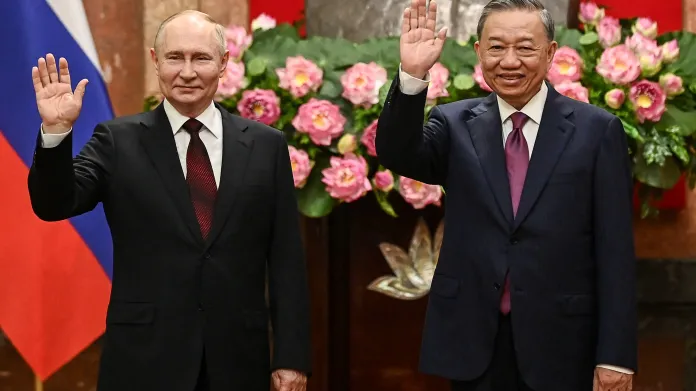 Vladimir Putin a To Lam v Hanoji