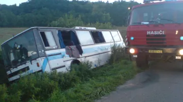 V Silůvkách na Brněnsku vpodvečer havaroval autobus