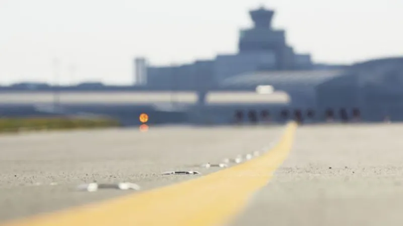 Zpravodaj ČT:  Na frankfurtském letišti stávkuje 5 tisíc zaměstnanců