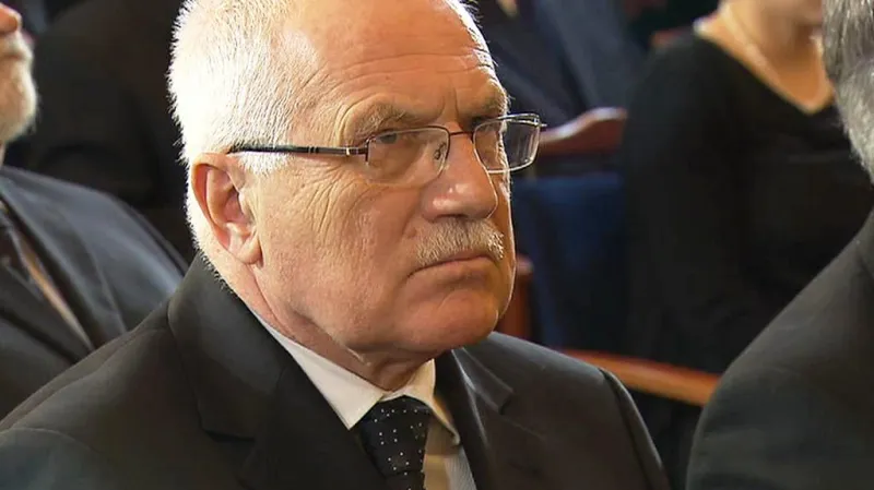 Prezident Václav Klaus na pohřbu Jiřího Dienstbiera