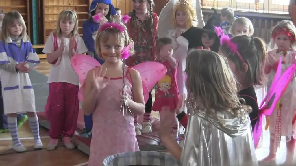 Borohrádecké děti slaví karneval