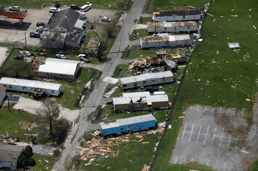 Letecké záběry ukazují rozsah škod způsobených hurikánem Ida v jižní oblasti státu Louisiana