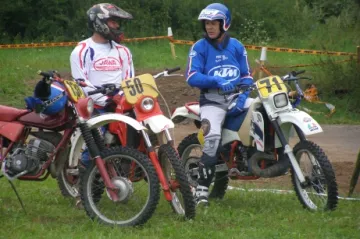 Historické motocykly závodily u Jizery