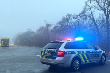 Namrzající mrholení způsobilo v části Moravy přes sto nehod