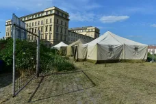 Plzeňský kraj chce stanové městečko pro uprchlíky, čeká na vyjádření krizového štábu