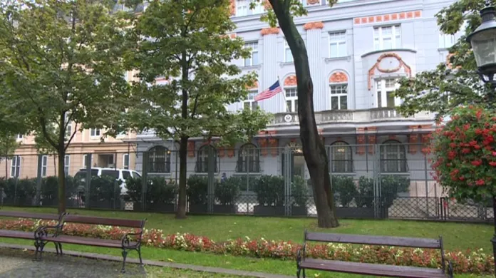 Plot u bratislavské ambasády