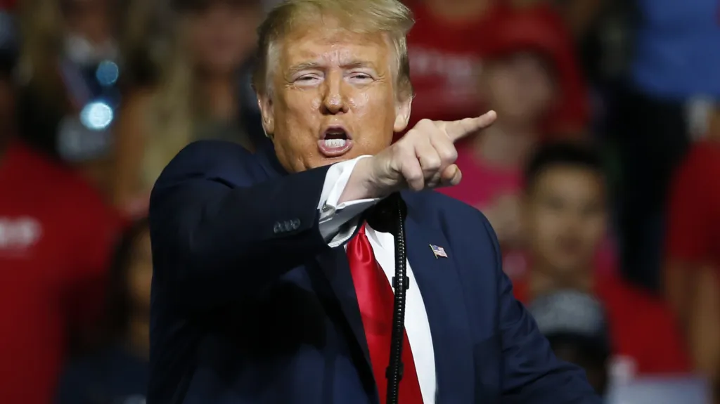 Donald Trump na mítinku v Tulse