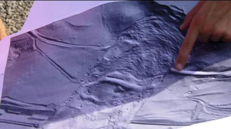 Jak vidí sesuv na D8 odborníci - hrozbou je podzemní voda