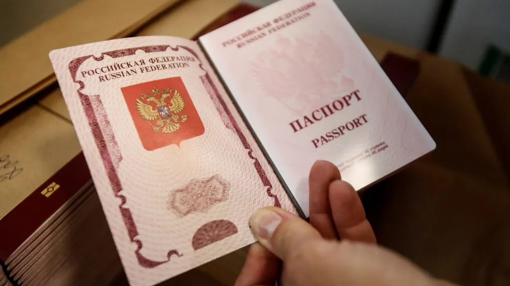 Ilustrační foto – prázdný ruský pas