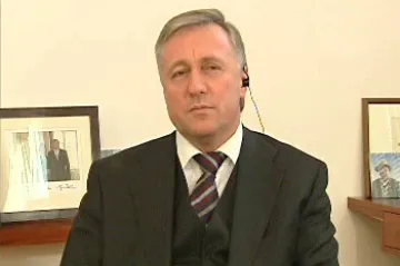 Topolánek by měl dnes podepsat memorandum o zrušení víz s USA