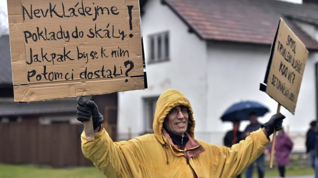 Protest proti úložišti v lokalitě Hrádek v roce 2017