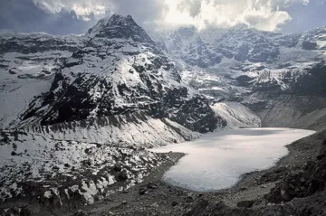 V asijských velehorách v příštích desetiletích výrazně vzroste riziko záplav, varují vědci