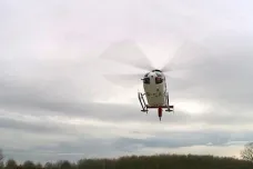 Za oslňování policejního vrtulníku laserem dostal muž podmíněný trest