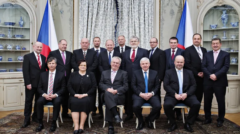 Rusnokova vláda na večeři na zámku v Lánech