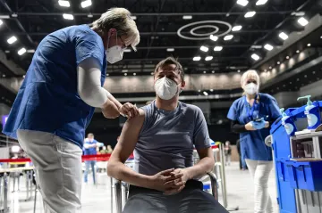 Největší očkovací centrum v Praze chce denně naočkovat až sedm tisíc lidí. Bude-li dostatek vakcín