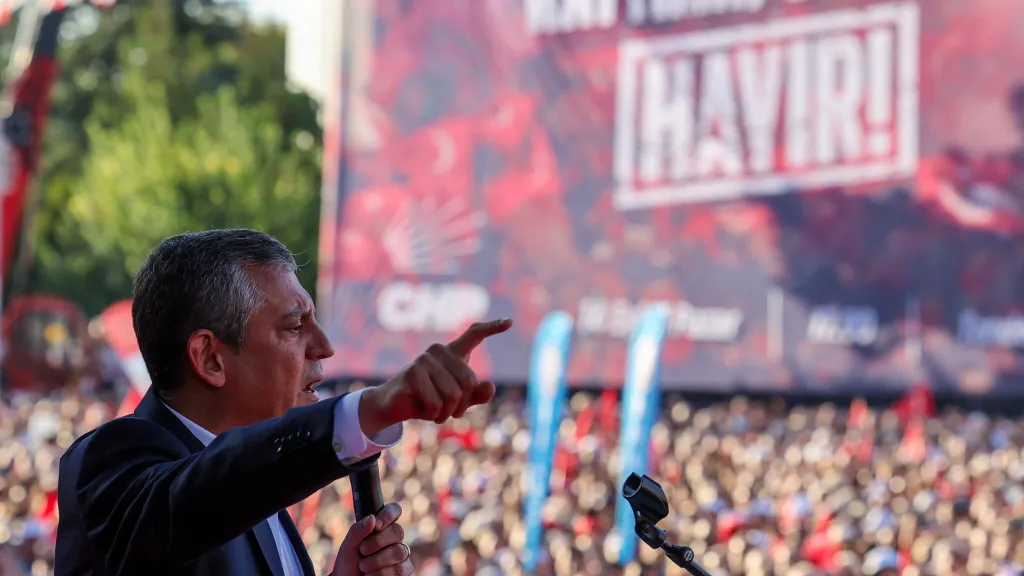 Demonstrace turecké opozice v Ankaře