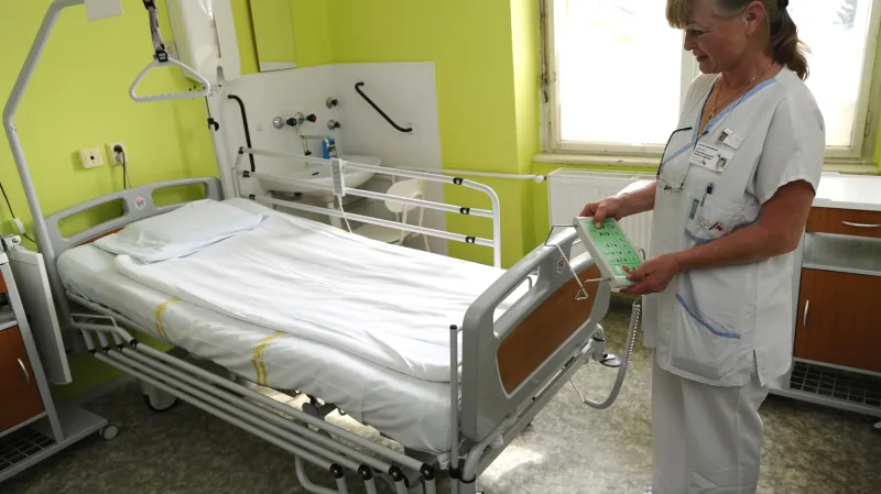 Nová lůžka jsou pohodlnější a snadno nastavitelná