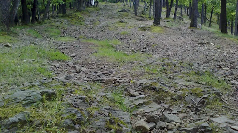 Křížová cesta po kamenech