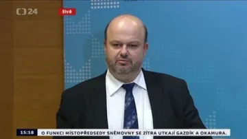 Brífink ministra vnitra v demisi M. Peciny k rozhodnutí o Petru Lessym
