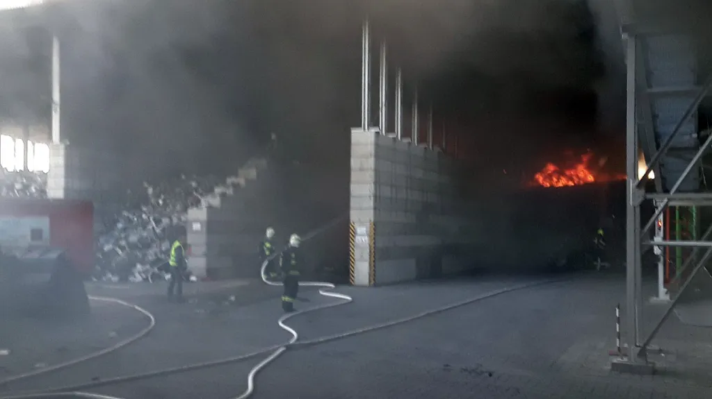 Požár elektroodpadu v Jihlavě