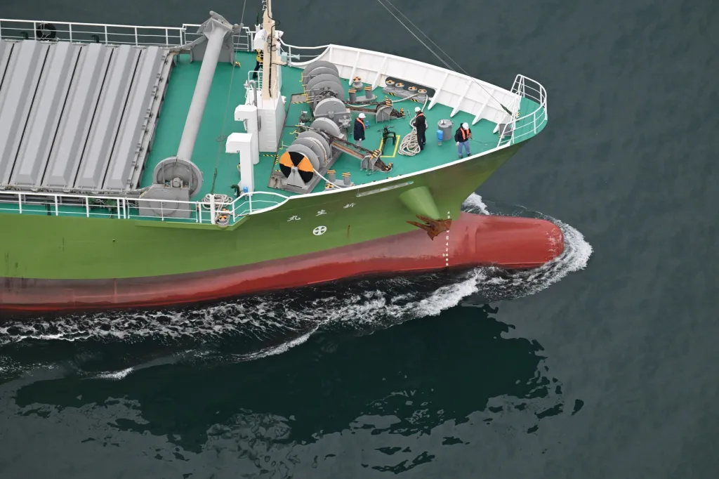 Nákladní loď společnosti JFE Steel váží 499 tun