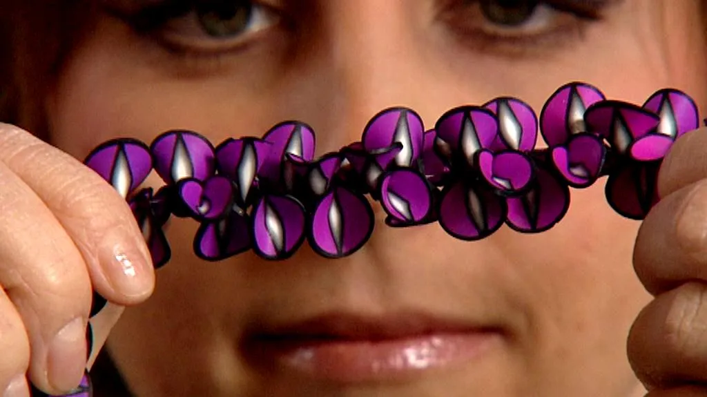 Šperk z polymerové hmoty