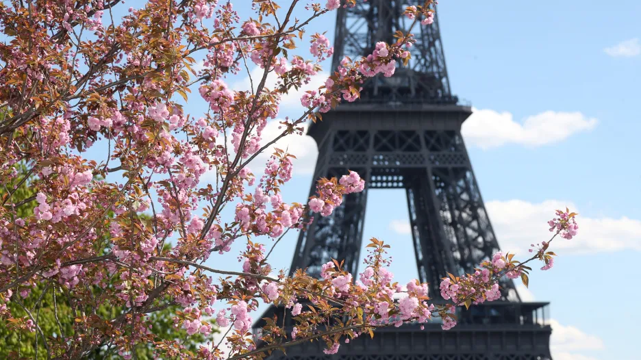 Jaro u pařížské dominanty