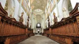 Interiér kostela Nanebevzetí Panny Marie