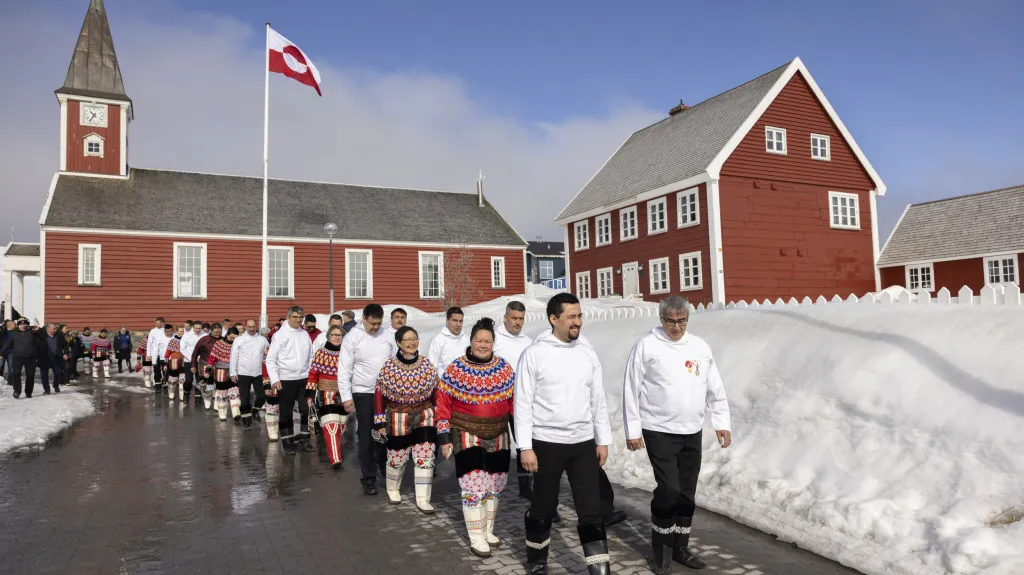 Členové grónského parlamentu, duben 2021