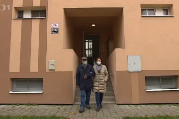 Uzbecká spisovatelka uvízla v Česku, kde jí zjistili rakovinu. Na léčbu shání prostředky