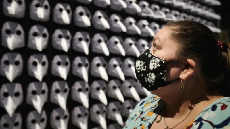 Výstava morových masek v německém muzeu.,  Autor: Bernd Thissen,  Zdroj: ČTK/AP