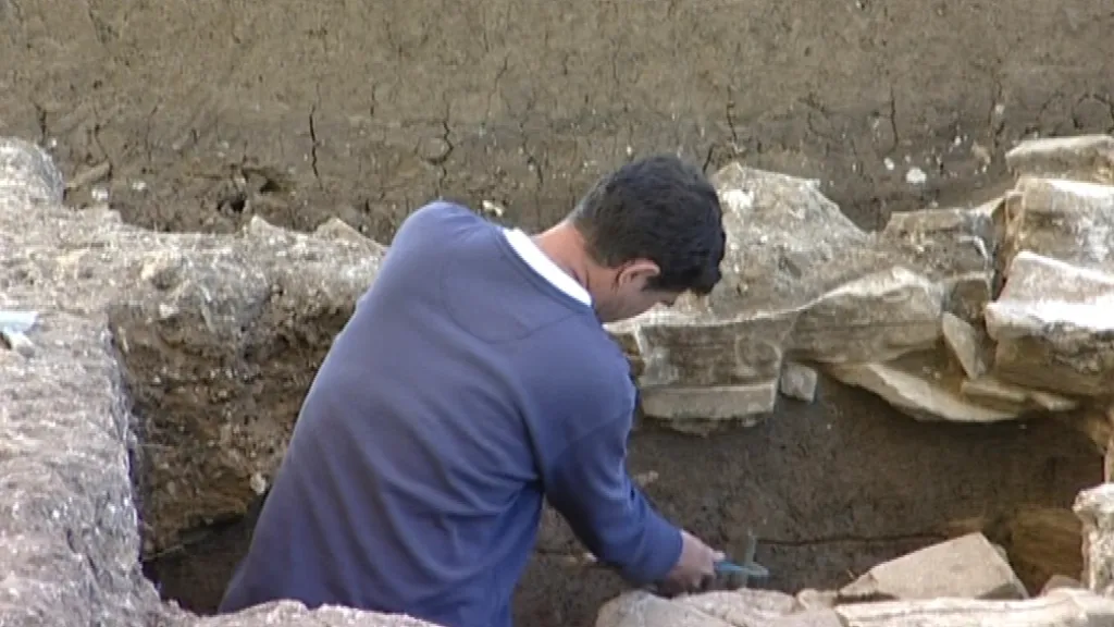 Archeologové zkoumají stavební technologie z dob Velké Moravy