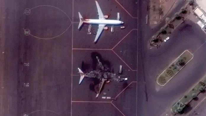 Ostřelované letiště v Chartúmu