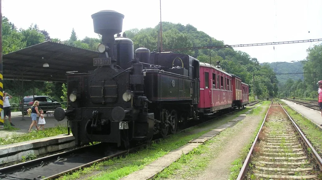 Parní vlak