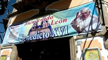 Přípravy na příjezd papeže v Mexiku