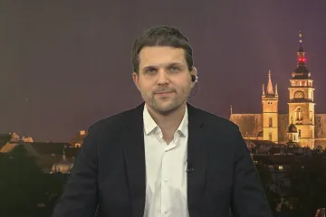 Náhodou se potkali před mou kanceláří, hájí Hladík schůzku, kterou chtěla vysvětlit policie