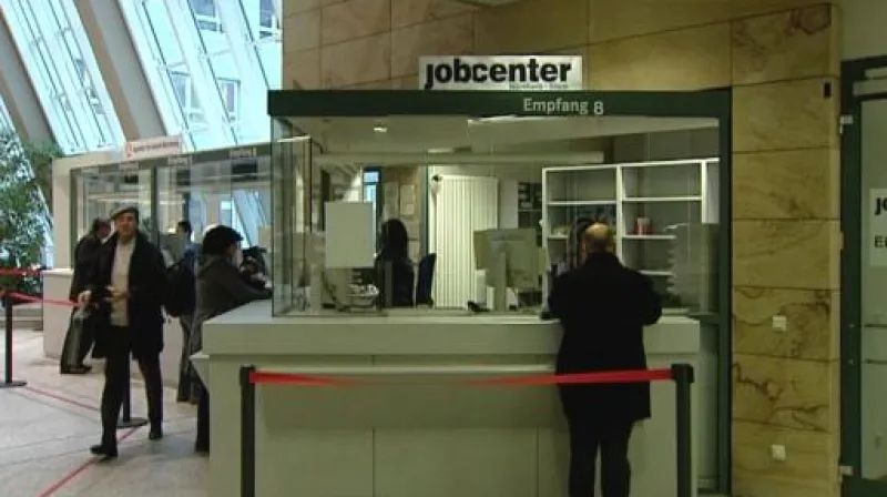 Komentář Jana Čermáka ve Studiu Burza ČT24