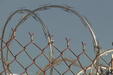 Ministerstvo spravedlnosti USA obnovilo moratorium na federální trest smrti. Má obavy z bezpráví