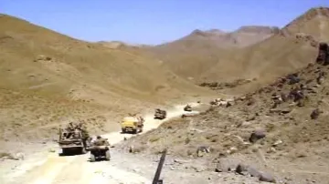 Vojenský konvoj v Afghánistánu