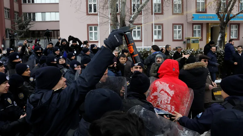 Protest proti ústavním změnám