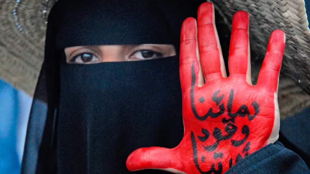 Arabské jaro: "Krev je palivo naší revoluce"