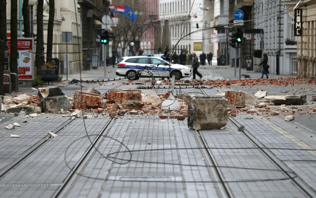 Zemětřesení v Chorvatsku způsobilo významné škody na budovách i historických památkách převážně ve městě Záhřeb