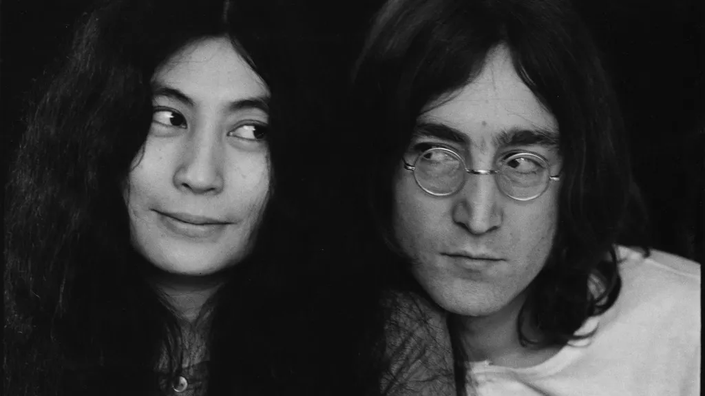 Yoko Ono a John Lennon