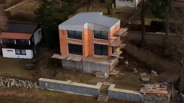 Dům u rybníka Dehtáře