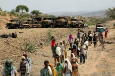 Účastníci bojů v Tigraji páchají válečné zločiny, uvádí zpráva OSN a etiopské komise