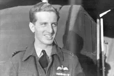 Generace československých pilotů RAF odchází. Zemřel Kurt Taussig