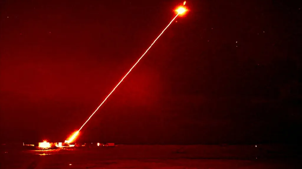 Britská laserová zbraň DragonFire