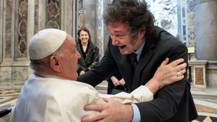 Argentinský prezident Javier Milei s papežem Františkem během své únorové návštěvy Vatikánu