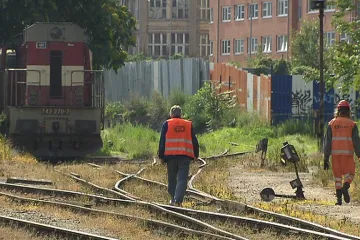 Nové uniformy pro zaměstnance SŽDC vyjdou na desítky milionů