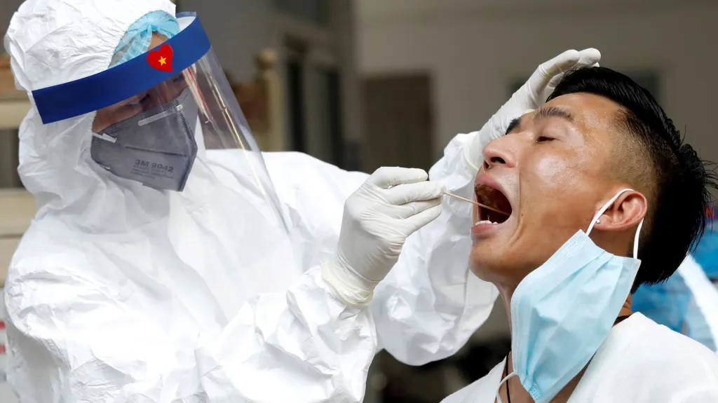 Vyšetření na koronavirus ve Vietnamu